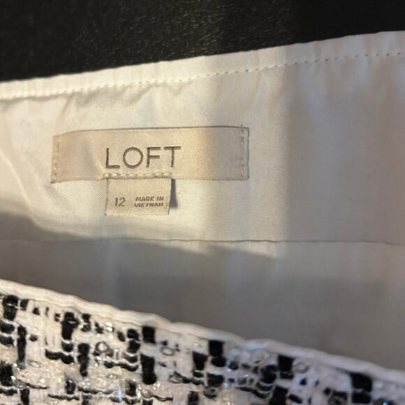 LOFT Metallic Sequin Tweed Shift Mini Skirt White Black Size 12 - Picture 7 of 8